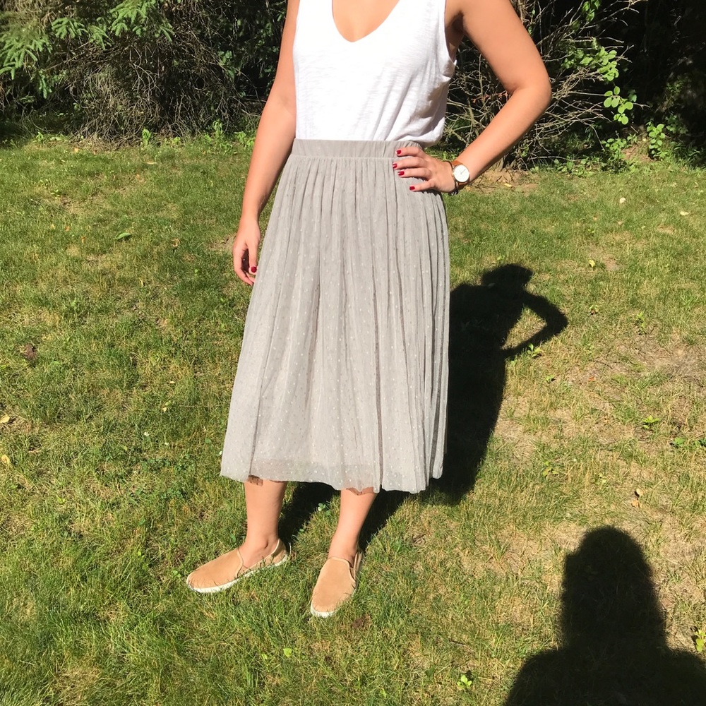 Gray skirt